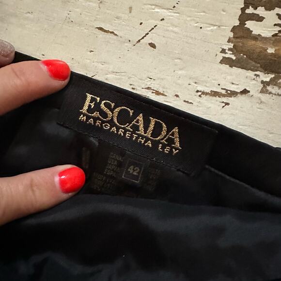 Escada Black 100% Pure New Wool Straight Pencil Skirt Size 42 or U.S. 12 - Picture 6 of 8